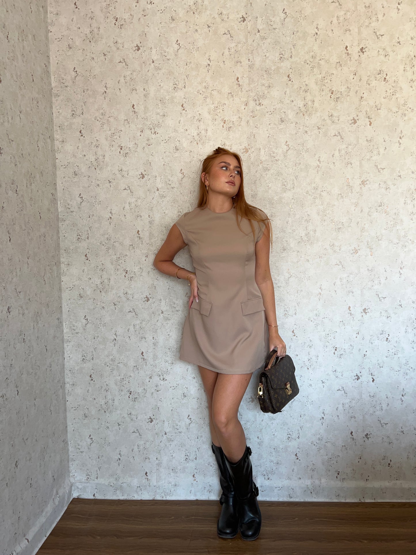 Dress Classy Beige