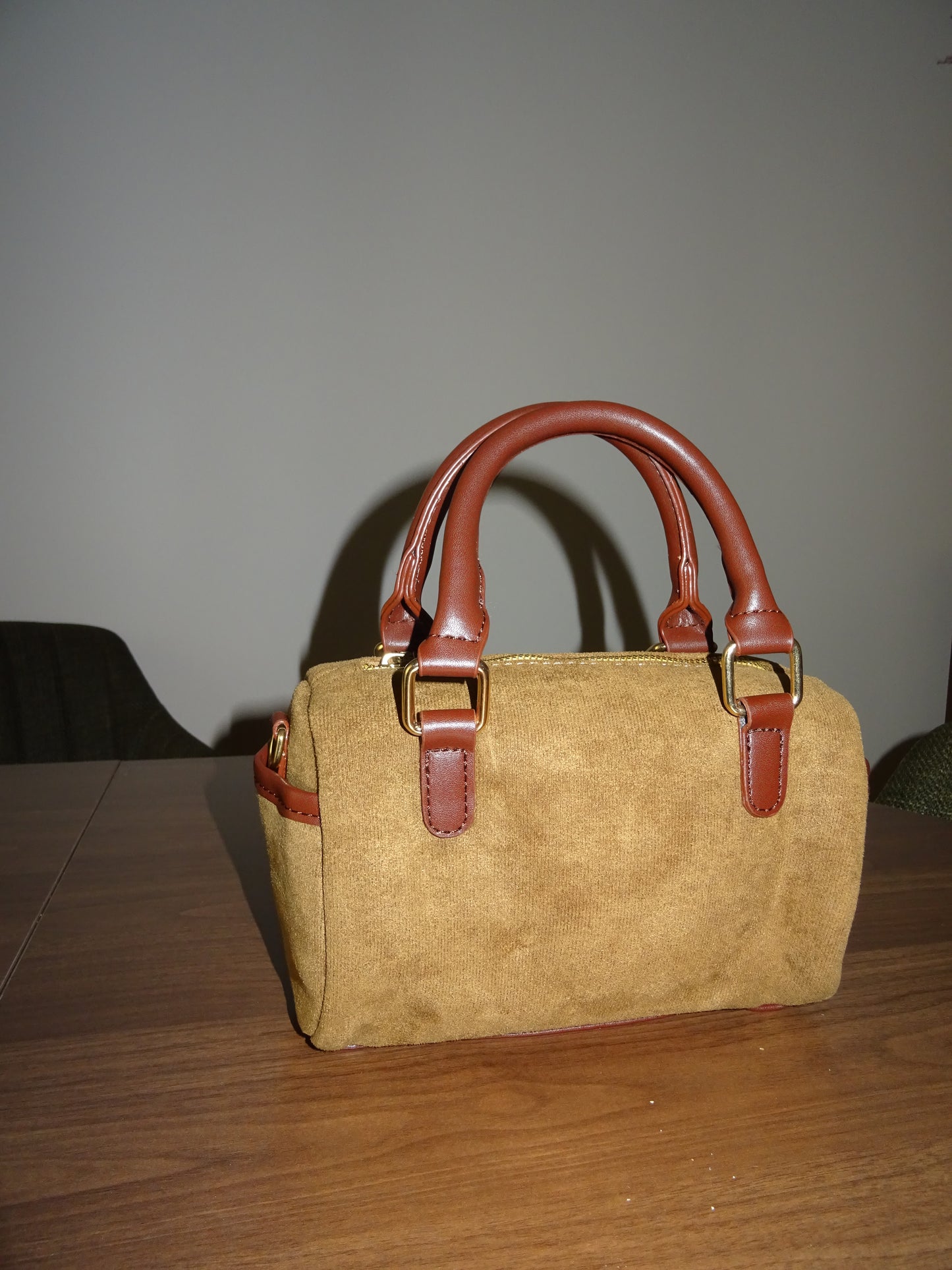 Borsa suede con tracolla