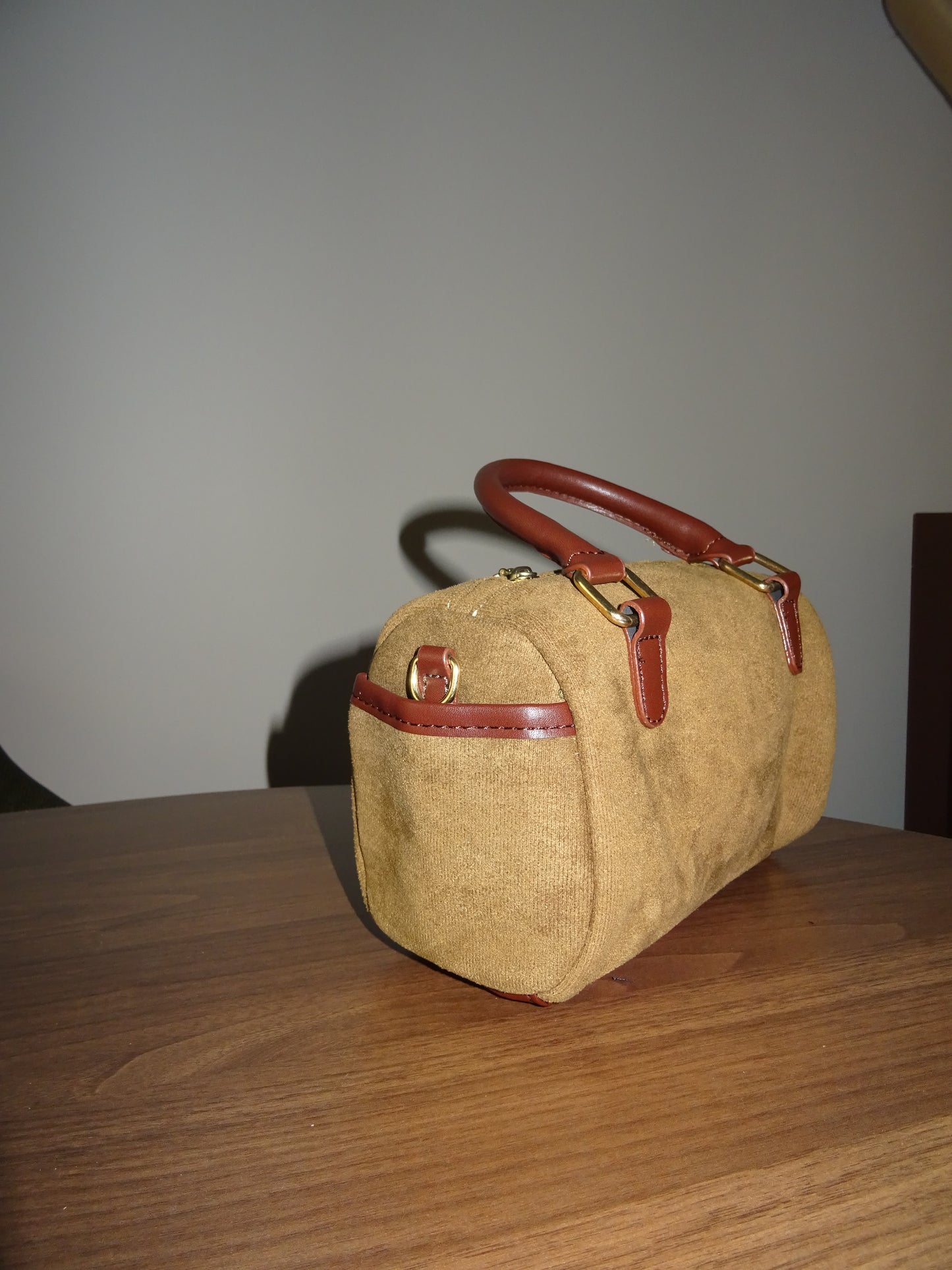 Borsa suede con tracolla