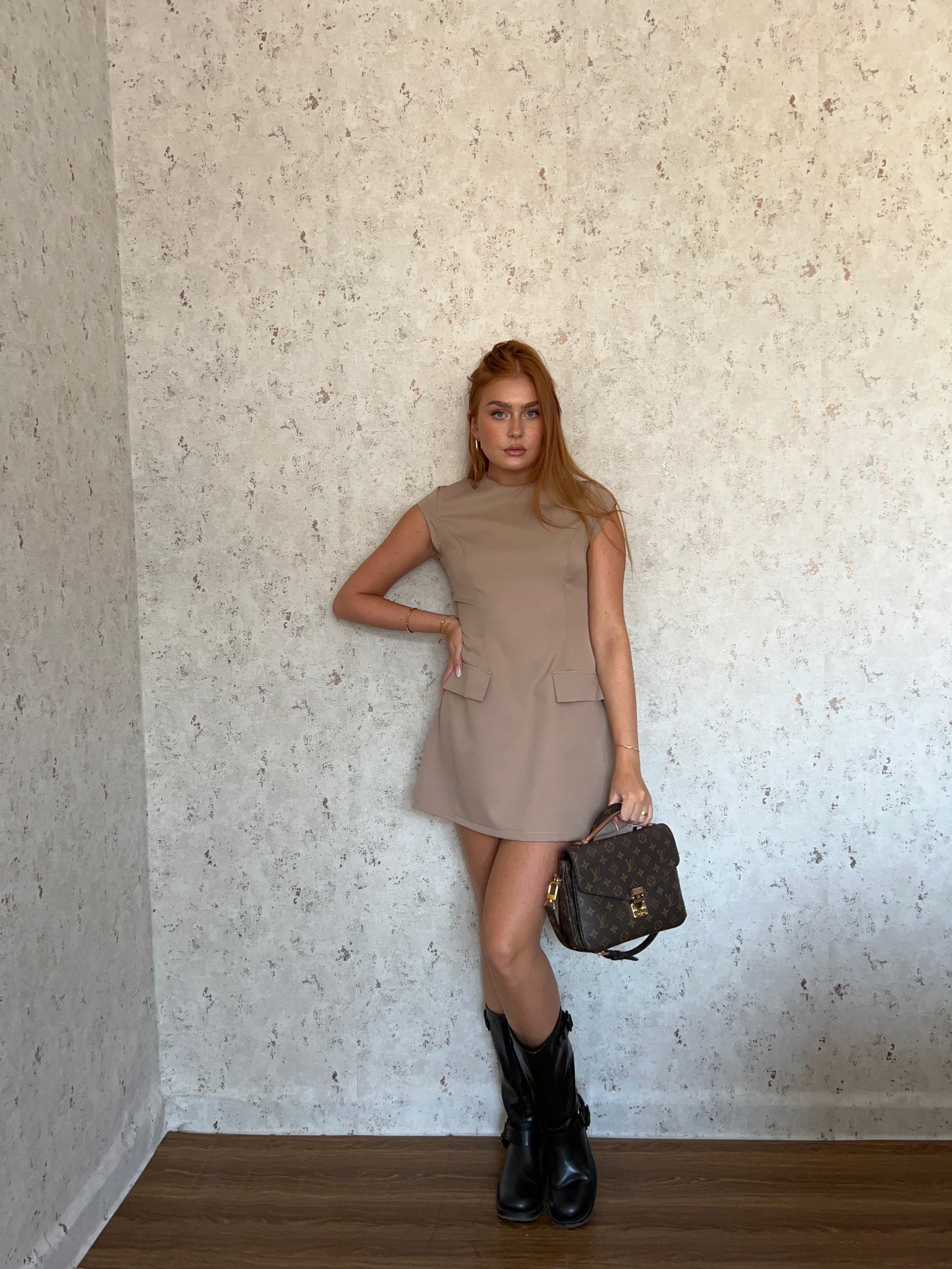 Dress Classy Beige