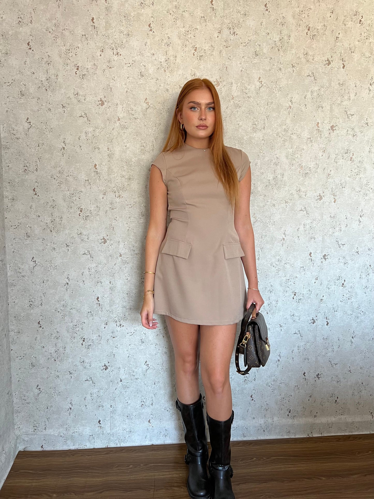Dress Classy Beige